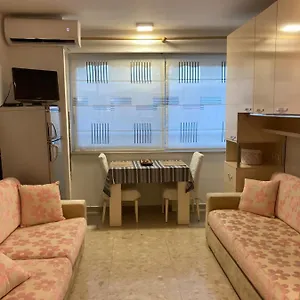 Appartamento Piazza Center Studio, Tirana